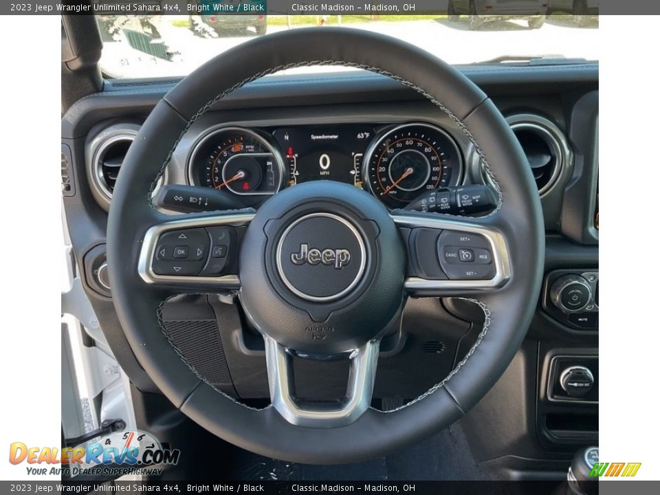 2023 Jeep Wrangler Unlimited Sahara 4x4 Bright White / Black Photo #5