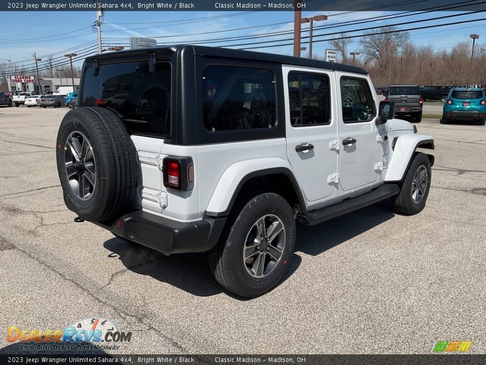 2023 Jeep Wrangler Unlimited Sahara 4x4 Bright White / Black Photo #8