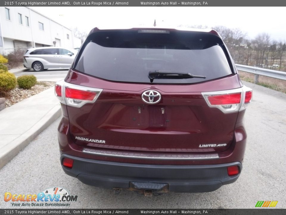 2015 Toyota Highlander Limited AWD Ooh La La Rouge Mica / Almond Photo #17