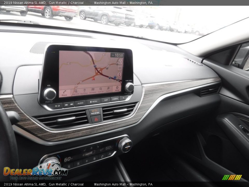 Dashboard of 2019 Nissan Altima SL AWD Photo #20