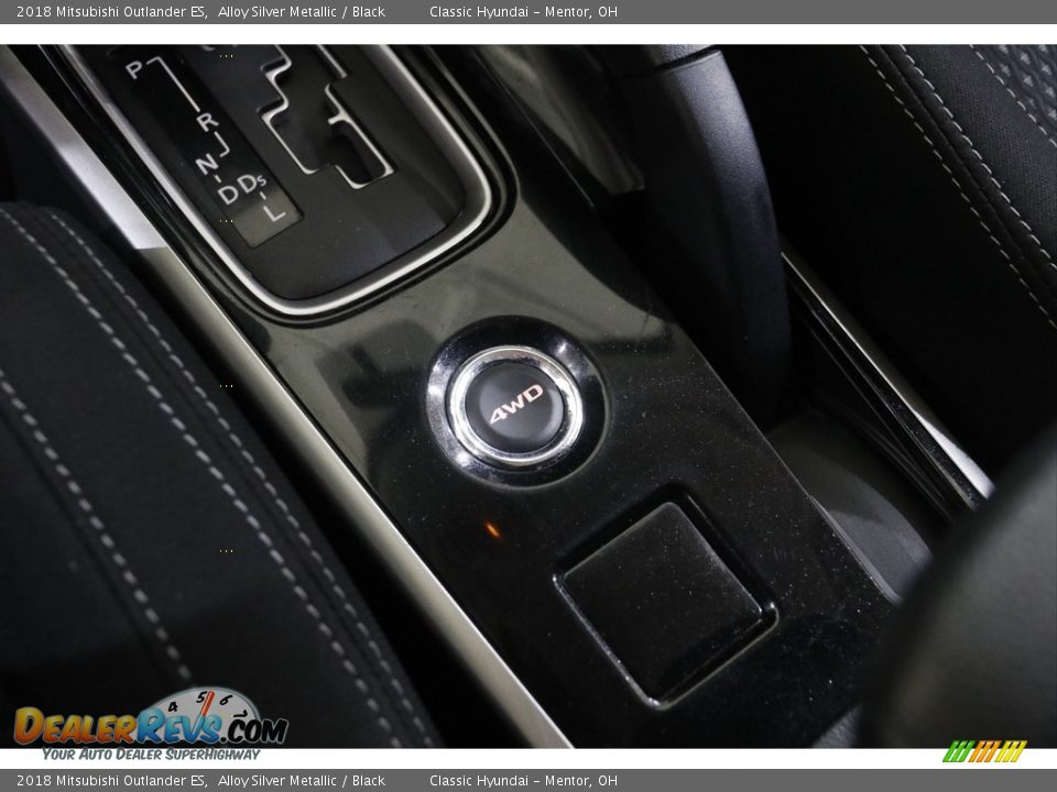 2018 Mitsubishi Outlander ES Alloy Silver Metallic / Black Photo #14