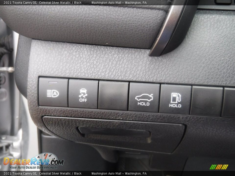 2021 Toyota Camry SE Celestial Silver Metallic / Black Photo #25