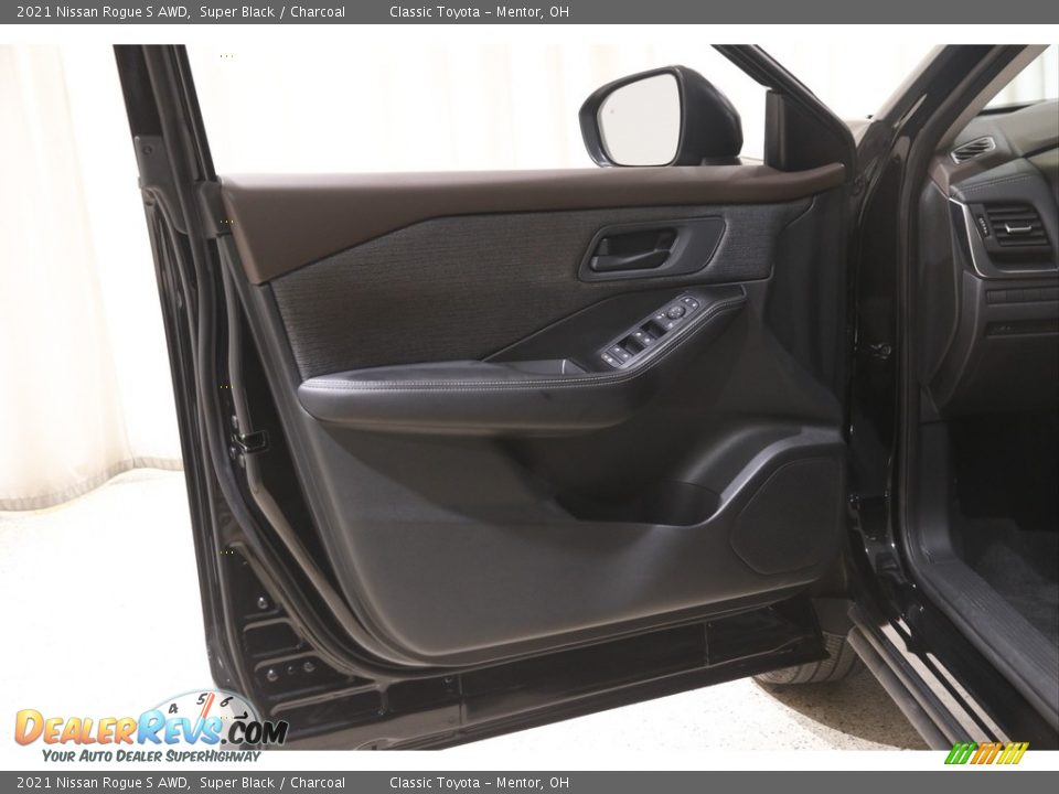 2021 Nissan Rogue S AWD Super Black / Charcoal Photo #4