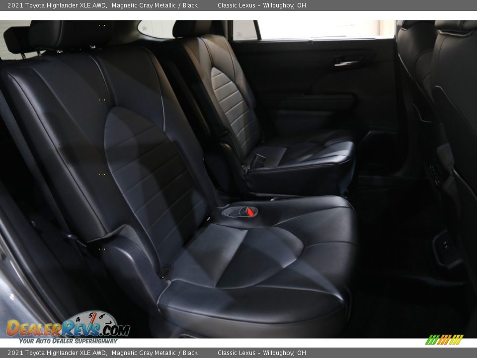2021 Toyota Highlander XLE AWD Magnetic Gray Metallic / Black Photo #16