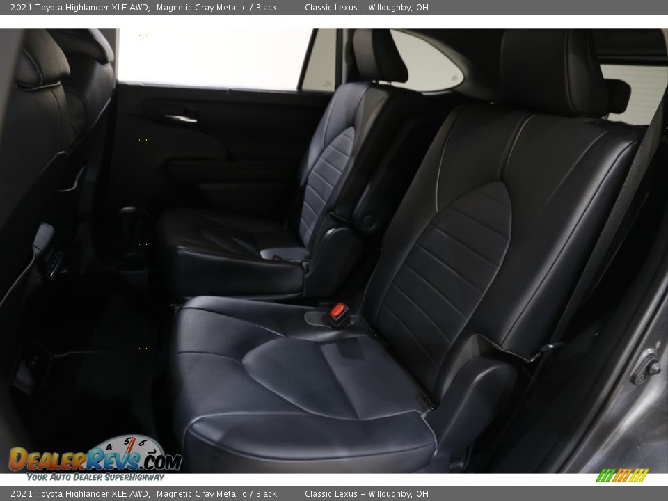 2021 Toyota Highlander XLE AWD Magnetic Gray Metallic / Black Photo #17
