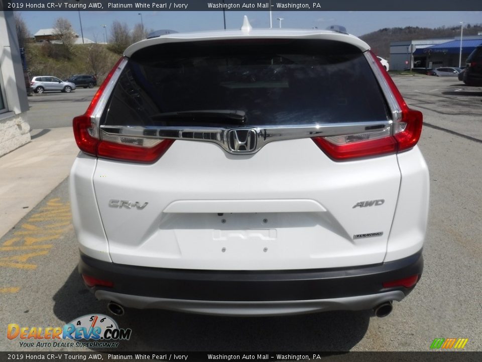 2019 Honda CR-V Touring AWD Platinum White Pearl / Ivory Photo #8