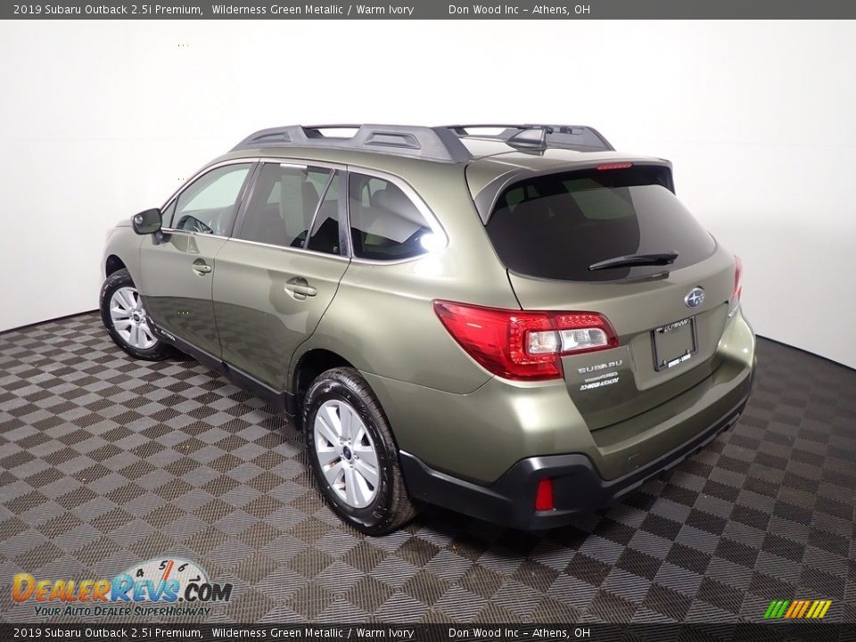 2019 Subaru Outback 2.5i Premium Wilderness Green Metallic / Warm Ivory Photo #10