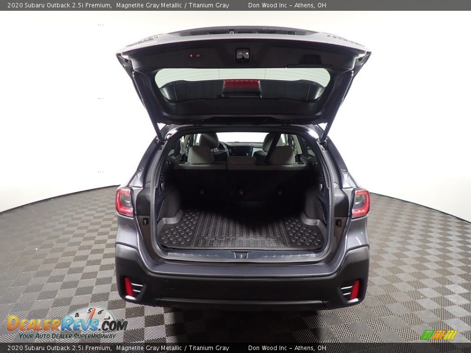 2020 Subaru Outback 2.5i Premium Magnetite Gray Metallic / Titanium Gray Photo #12