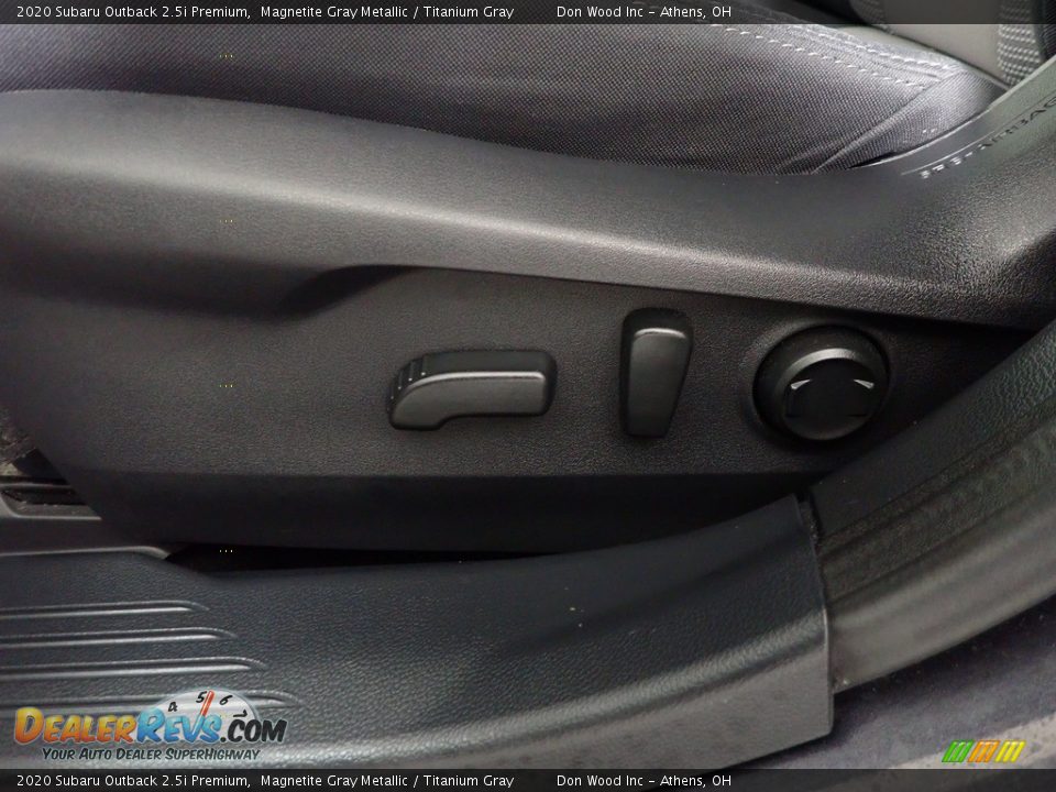 2020 Subaru Outback 2.5i Premium Magnetite Gray Metallic / Titanium Gray Photo #20