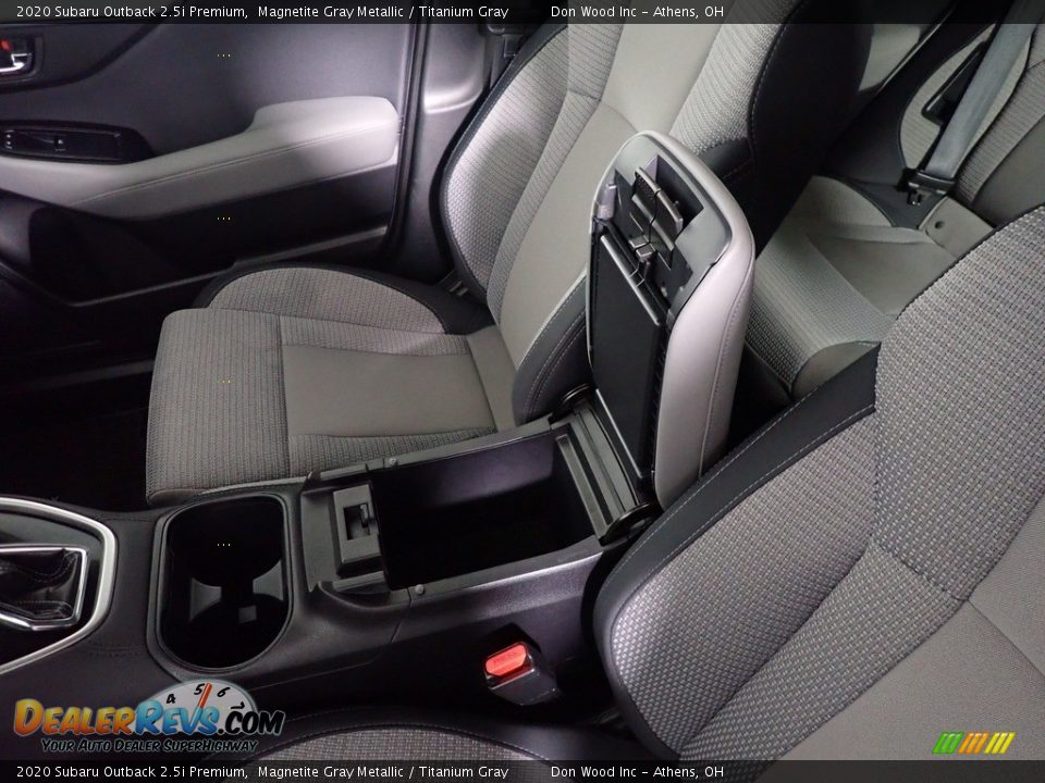 2020 Subaru Outback 2.5i Premium Magnetite Gray Metallic / Titanium Gray Photo #30