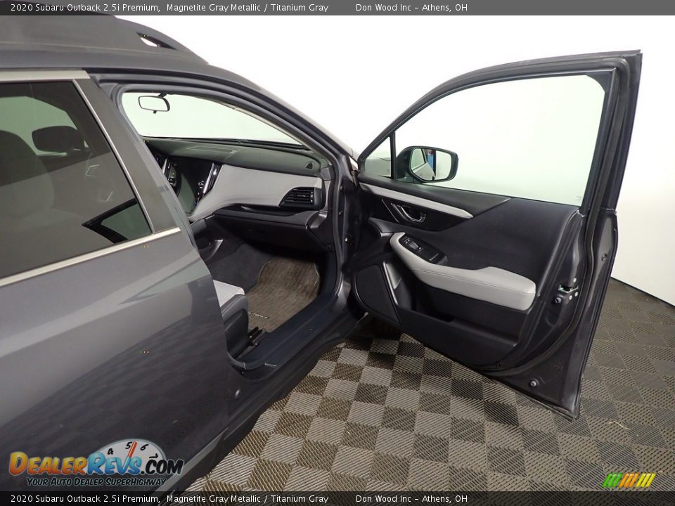 2020 Subaru Outback 2.5i Premium Magnetite Gray Metallic / Titanium Gray Photo #35
