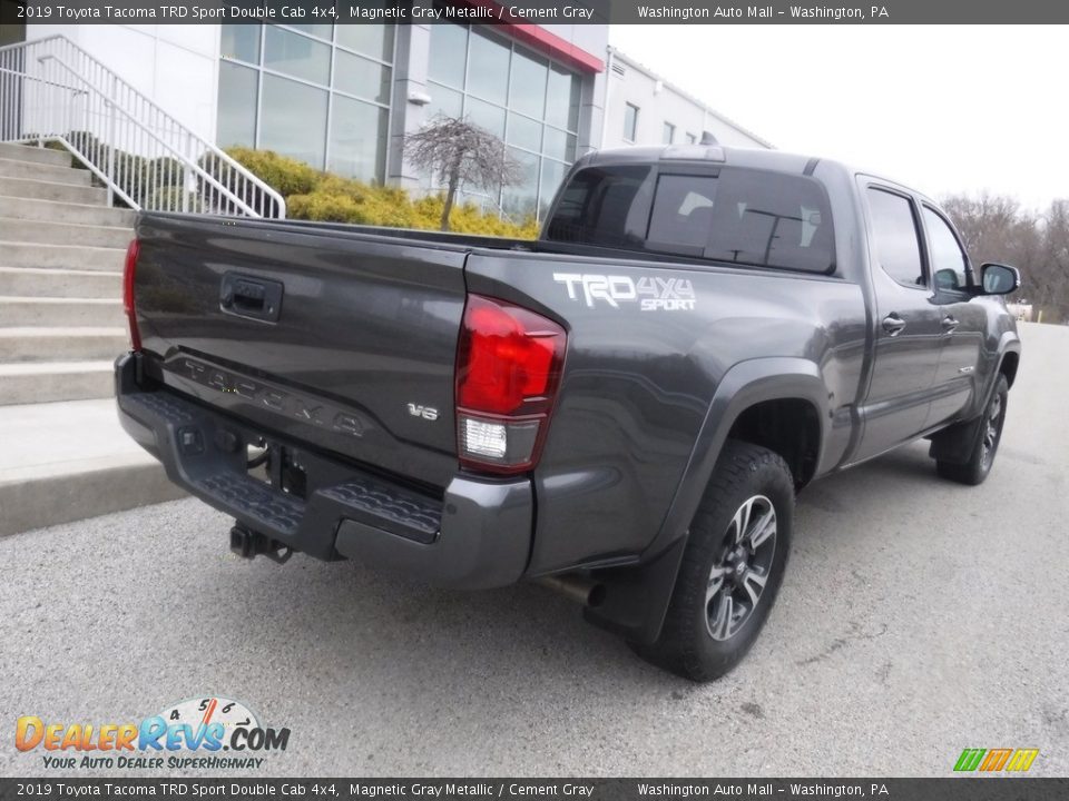 2019 Toyota Tacoma TRD Sport Double Cab 4x4 Magnetic Gray Metallic / Cement Gray Photo #17