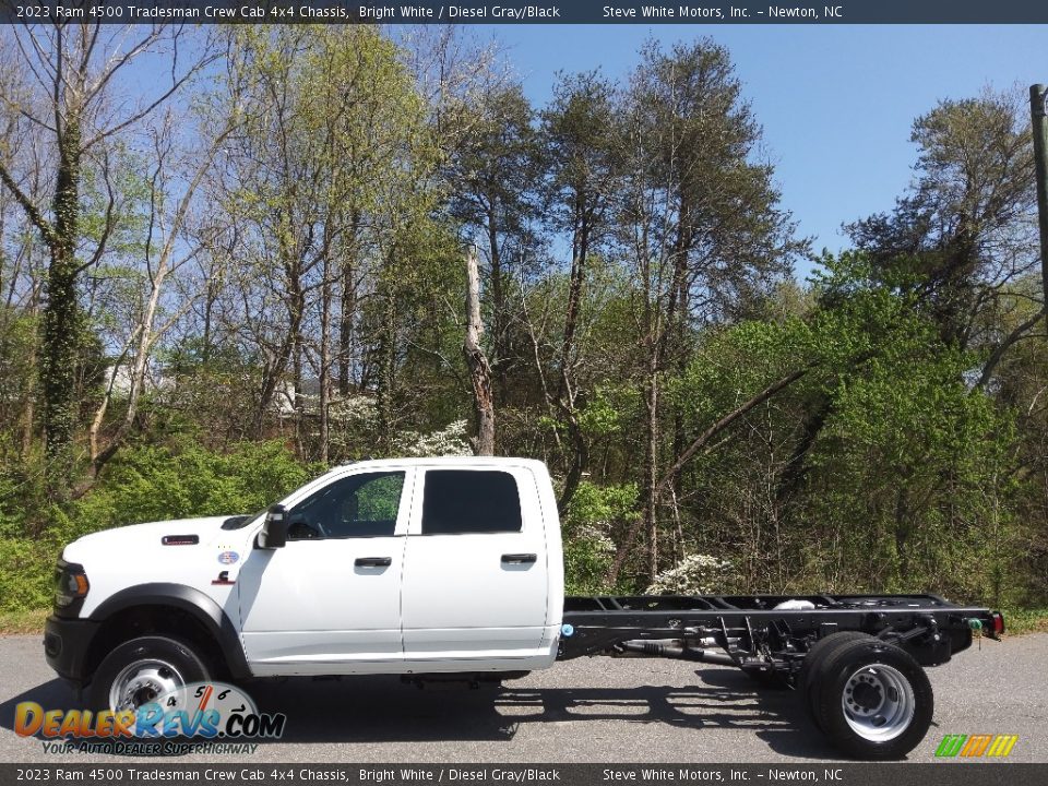 2023 Ram 4500 Tradesman Crew Cab 4x4 Chassis Bright White / Diesel Gray/Black Photo #1