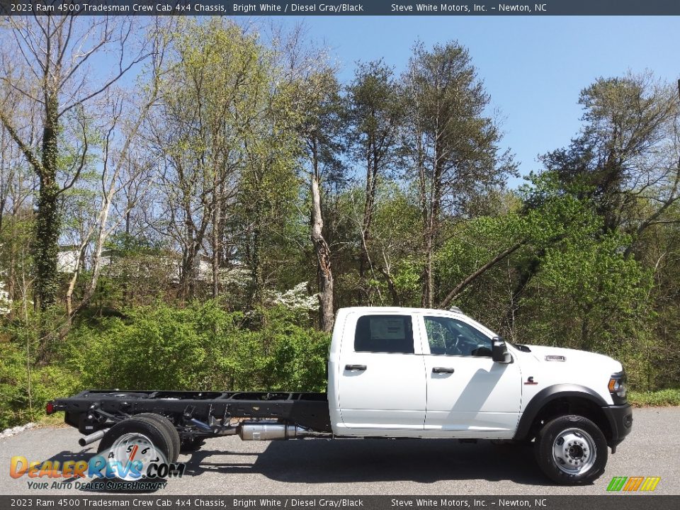 2023 Ram 4500 Tradesman Crew Cab 4x4 Chassis Bright White / Diesel Gray/Black Photo #5