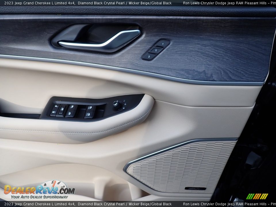 2023 Jeep Grand Cherokee L Limited 4x4 Diamond Black Crystal Pearl / Wicker Beige/Global Black Photo #15