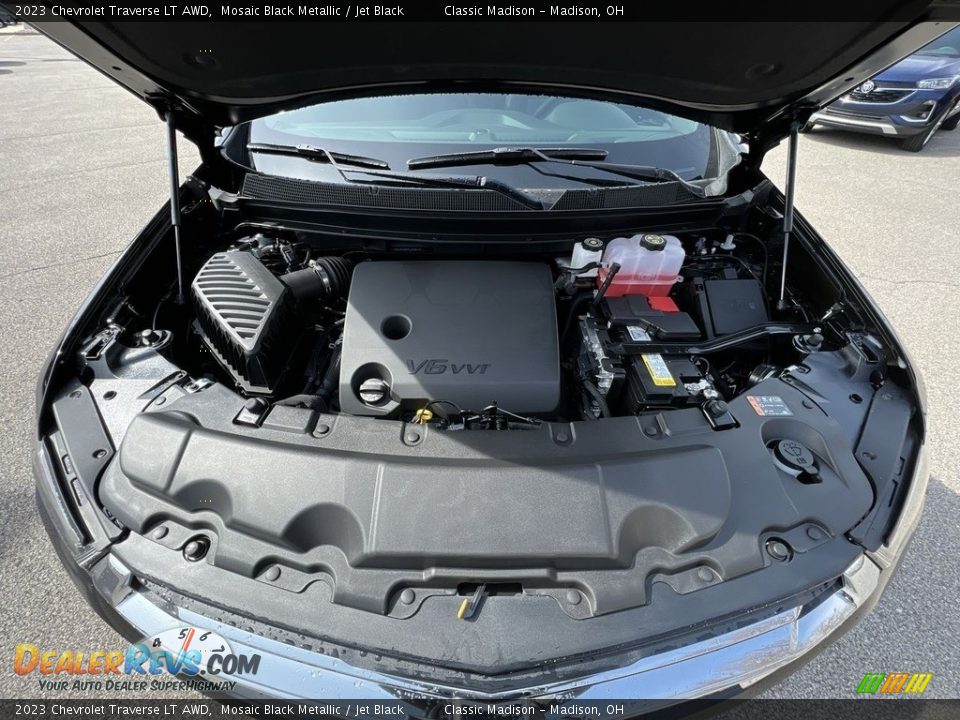 2023 Chevrolet Traverse LT AWD Mosaic Black Metallic / Jet Black Photo #21