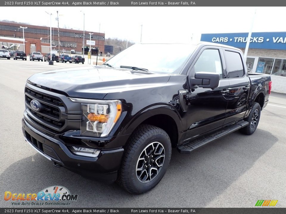 2023 Ford F150 XLT SuperCrew 4x4 Agate Black Metallic / Black Photo #4