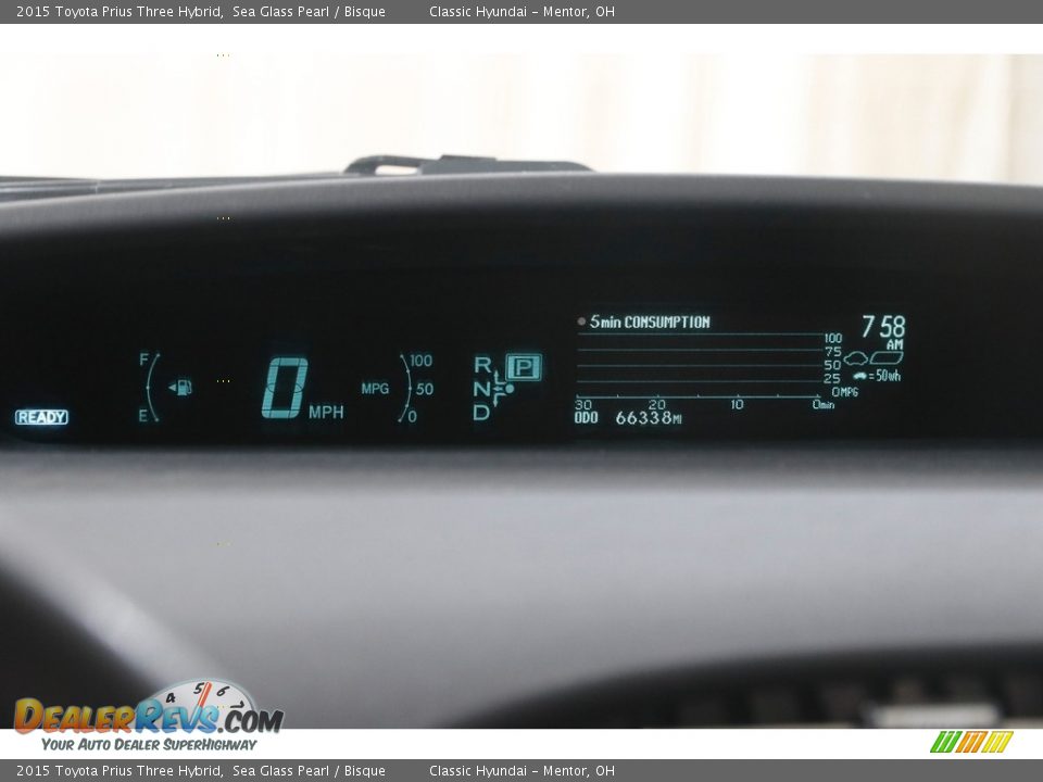 2015 Toyota Prius Three Hybrid Sea Glass Pearl / Bisque Photo #9