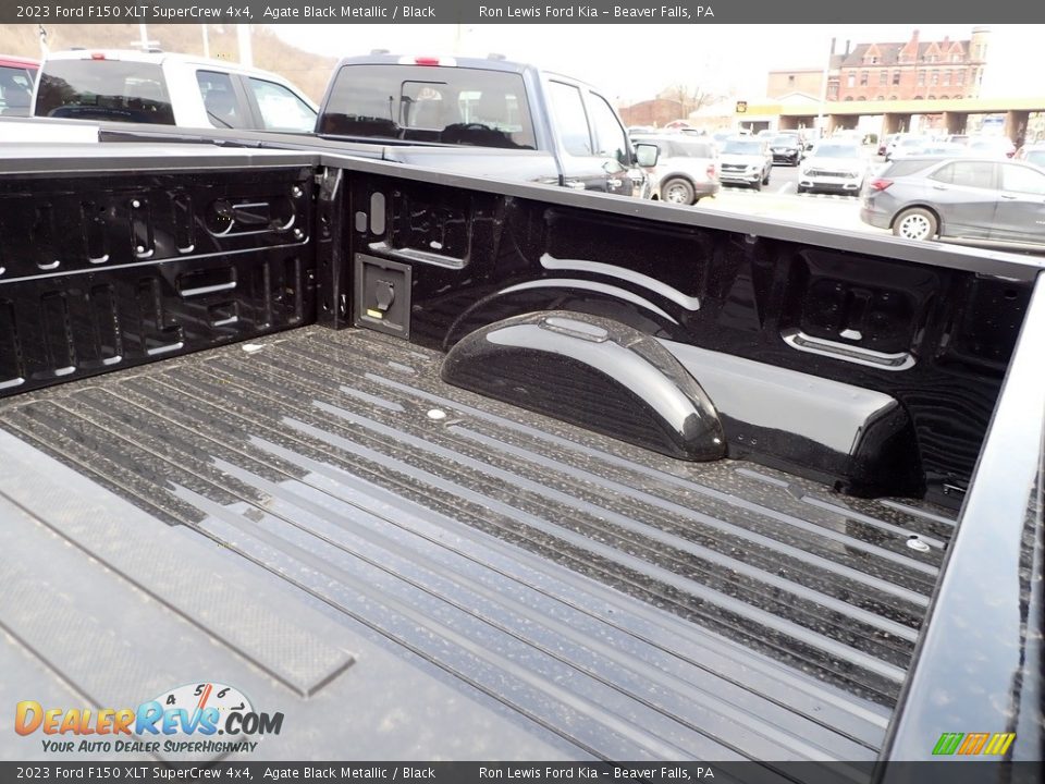 2023 Ford F150 XLT SuperCrew 4x4 Agate Black Metallic / Black Photo #9