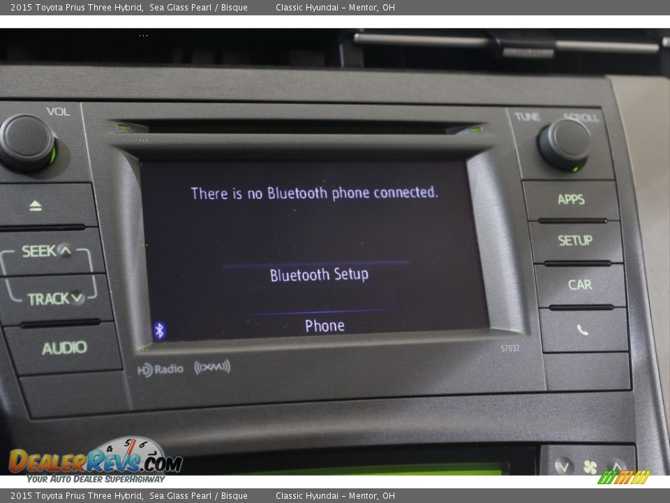 2015 Toyota Prius Three Hybrid Sea Glass Pearl / Bisque Photo #11