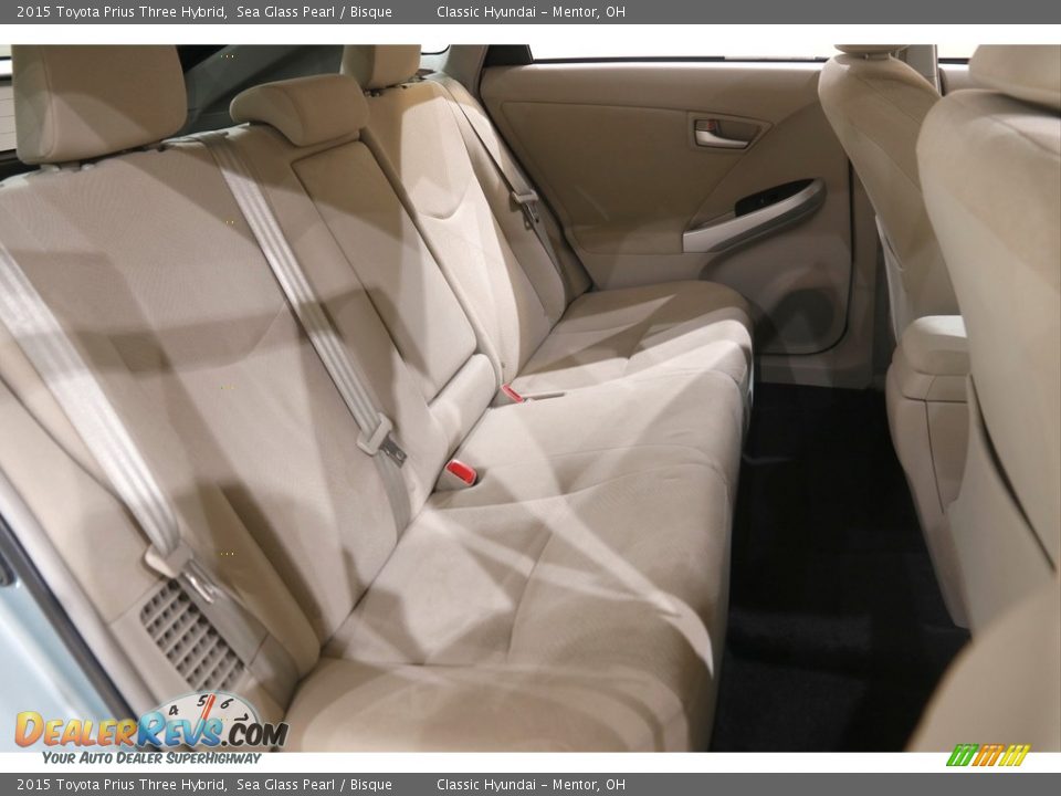 2015 Toyota Prius Three Hybrid Sea Glass Pearl / Bisque Photo #17