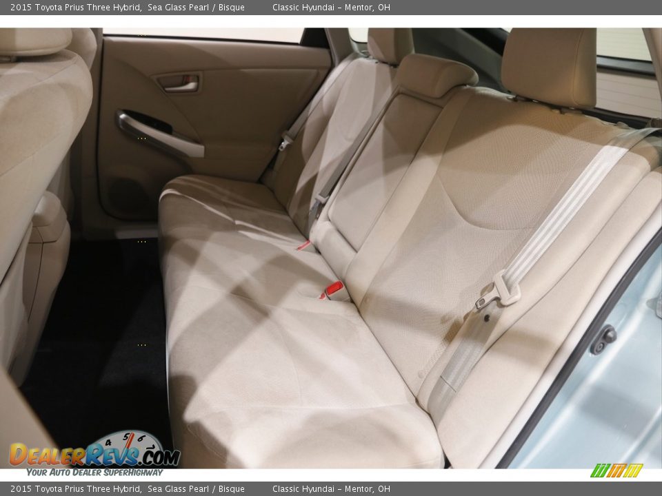 2015 Toyota Prius Three Hybrid Sea Glass Pearl / Bisque Photo #18