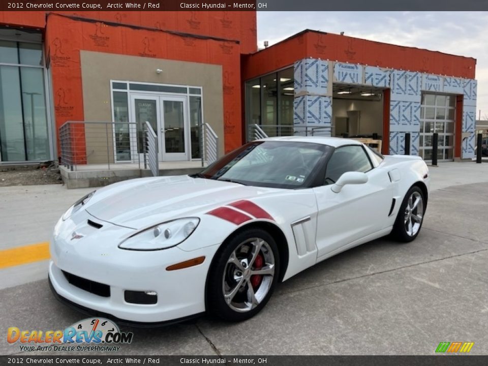 Front 3/4 View of 2012 Chevrolet Corvette Coupe Photo #1