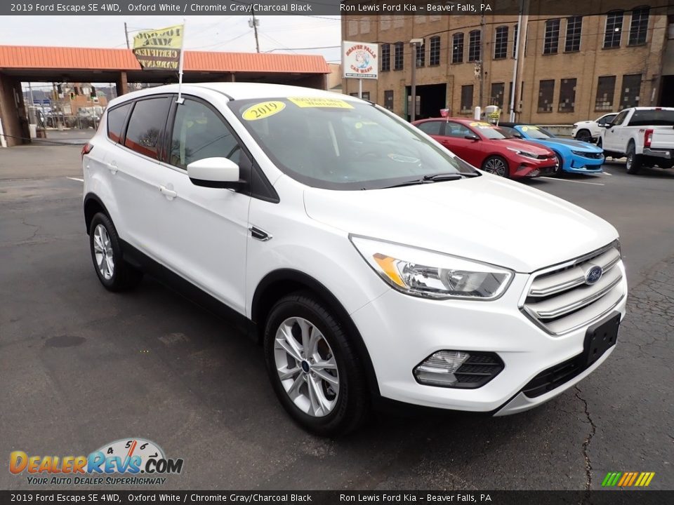 2019 Ford Escape SE 4WD Oxford White / Chromite Gray/Charcoal Black Photo #2