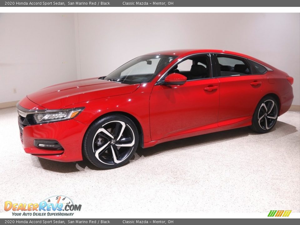 Front 3/4 View of 2020 Honda Accord Sport Sedan Photo #3