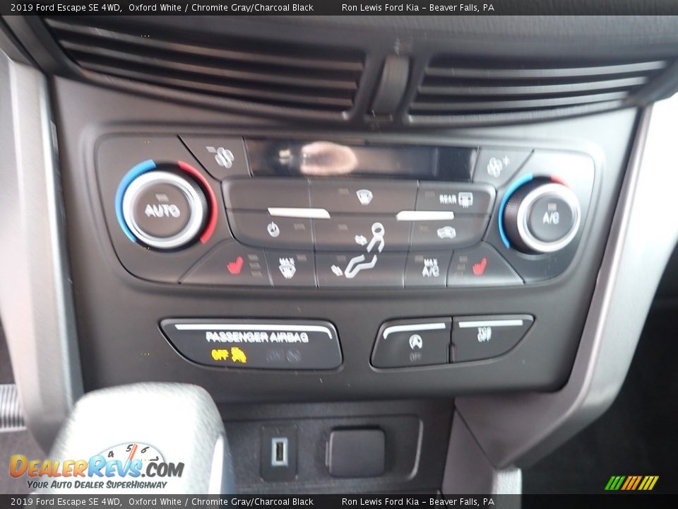 2019 Ford Escape SE 4WD Oxford White / Chromite Gray/Charcoal Black Photo #19