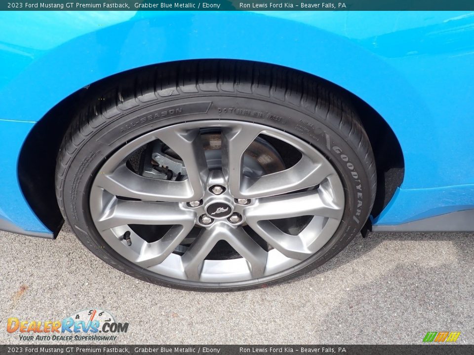 2023 Ford Mustang GT Premium Fastback Grabber Blue Metallic / Ebony Photo #9