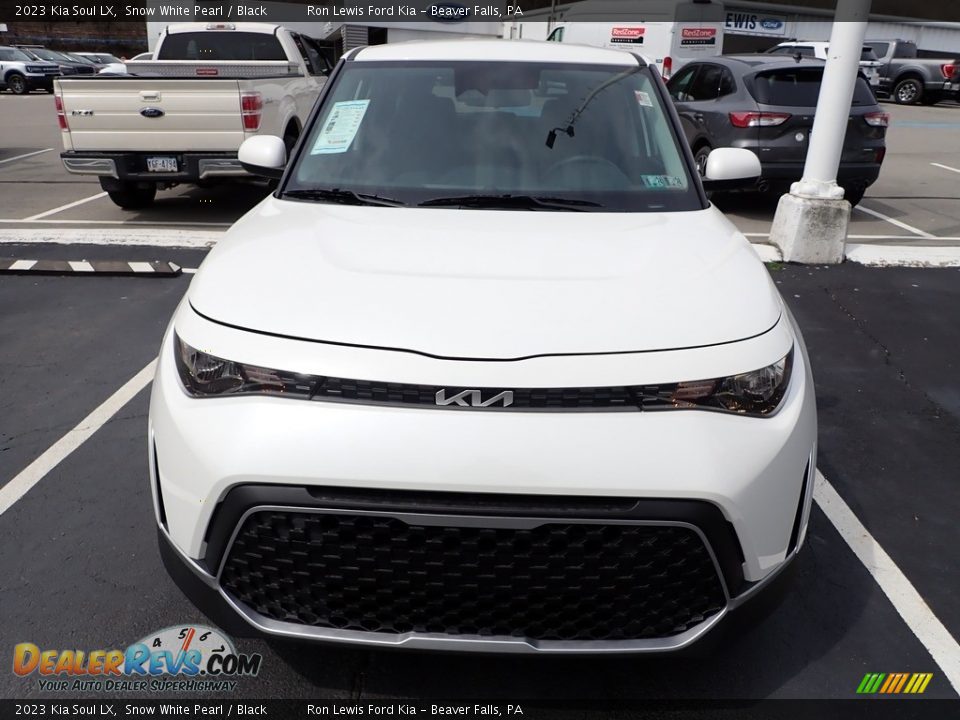 2023 Kia Soul LX Snow White Pearl / Black Photo #3