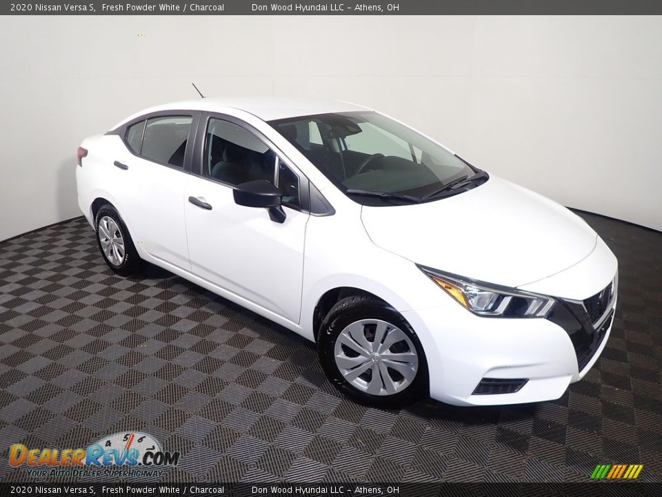 2020 Nissan Versa S Fresh Powder White / Charcoal Photo #3
