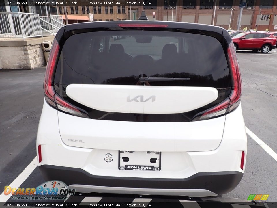 2023 Kia Soul LX Snow White Pearl / Black Photo #7