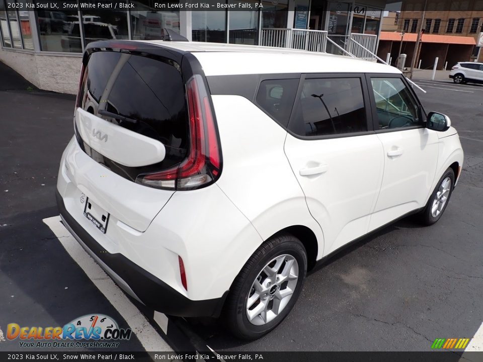 2023 Kia Soul LX Snow White Pearl / Black Photo #8