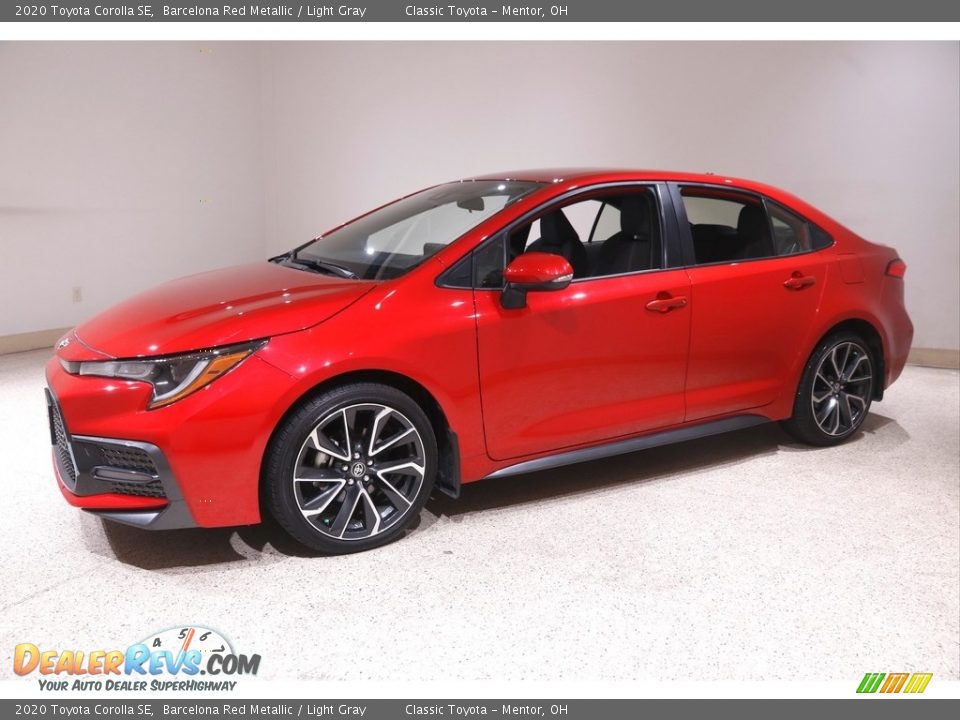 2020 Toyota Corolla SE Barcelona Red Metallic / Light Gray Photo #3