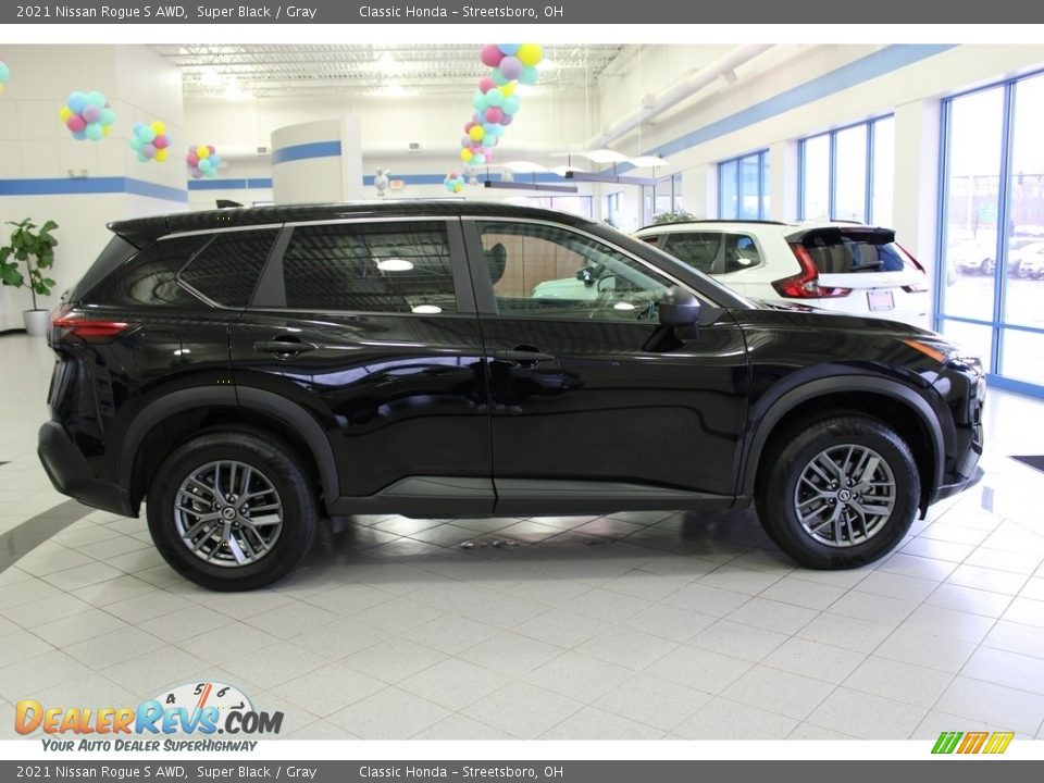 2021 Nissan Rogue S AWD Super Black / Gray Photo #6