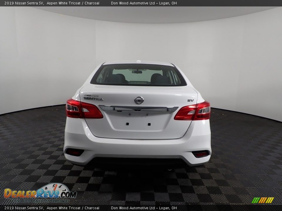 2019 Nissan Sentra SV Aspen White Tricoat / Charcoal Photo #7