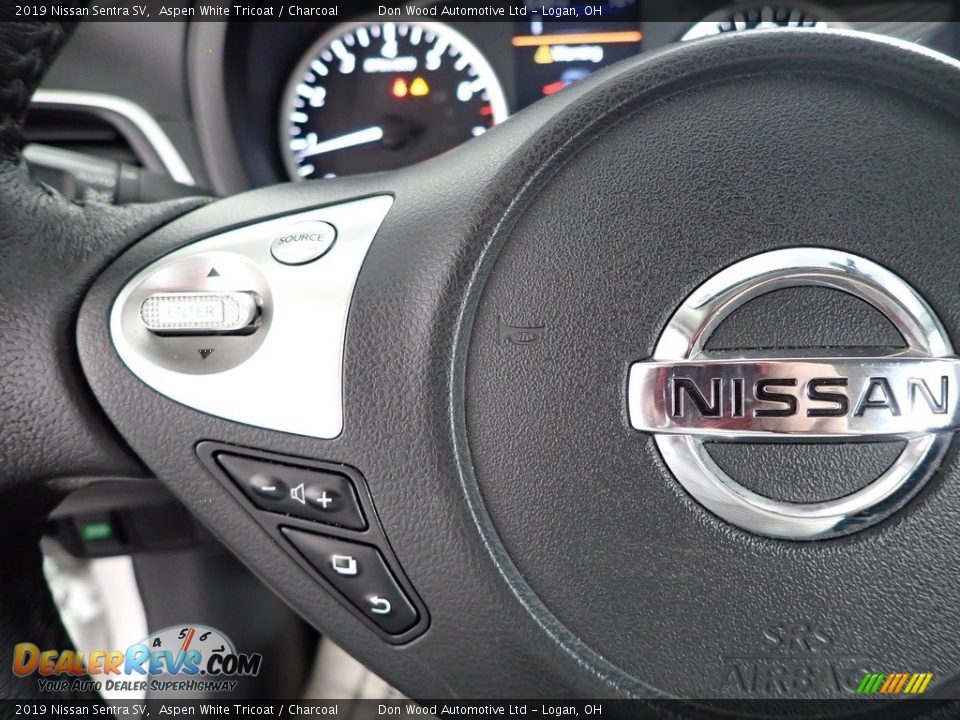2019 Nissan Sentra SV Aspen White Tricoat / Charcoal Photo #15