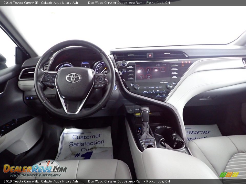 2019 Toyota Camry SE Galactic Aqua Mica / Ash Photo #24