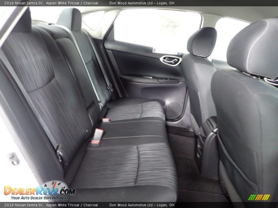 2019 Nissan Sentra SV Aspen White Tricoat / Charcoal Photo #27