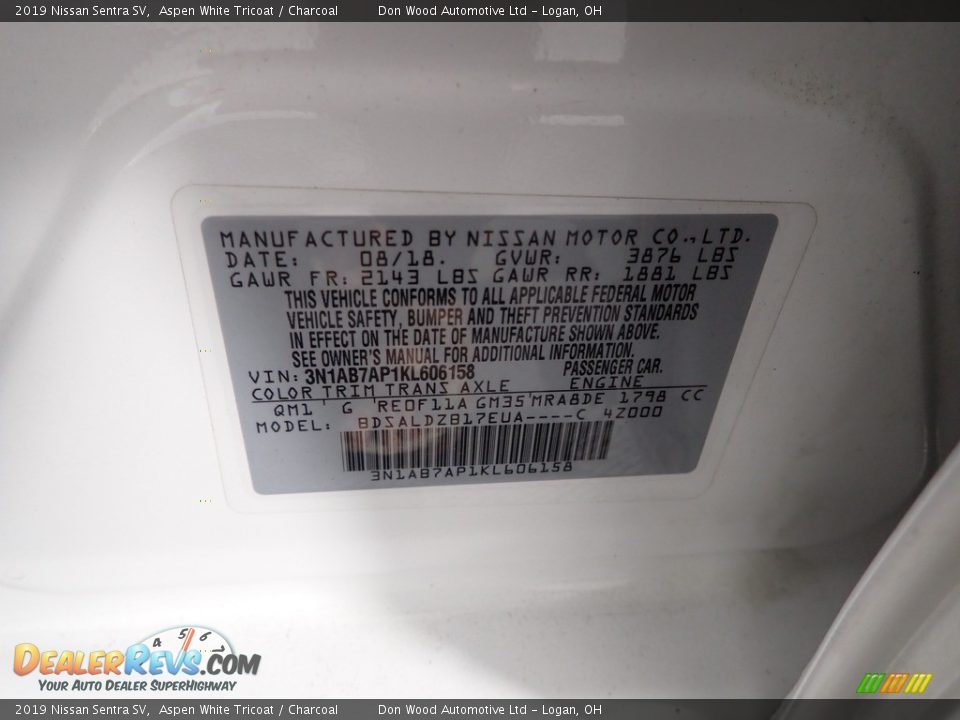 2019 Nissan Sentra SV Aspen White Tricoat / Charcoal Photo #29