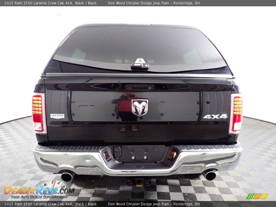 2015 Ram 1500 Laramie Crew Cab 4x4 Black / Black Photo #10