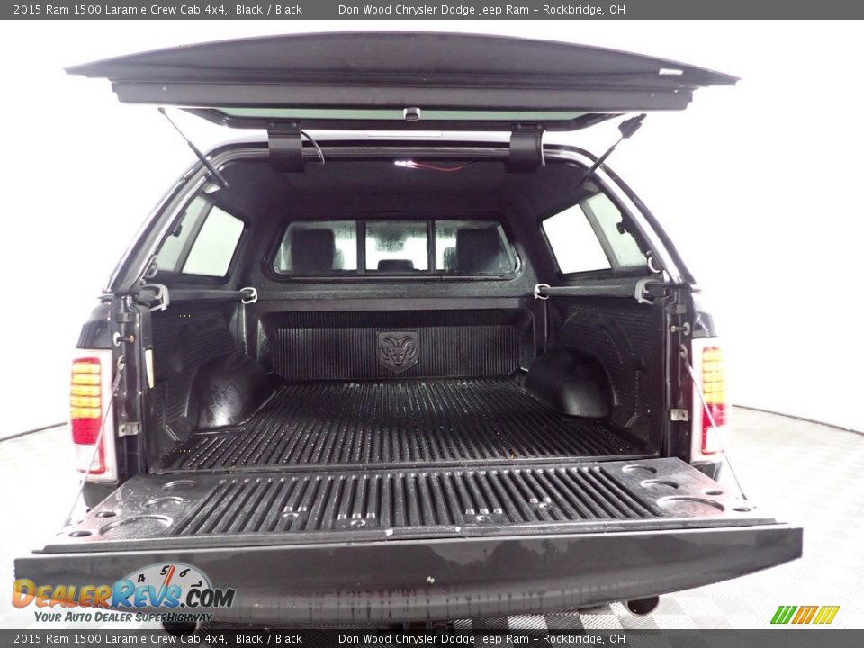 2015 Ram 1500 Laramie Crew Cab 4x4 Black / Black Photo #11