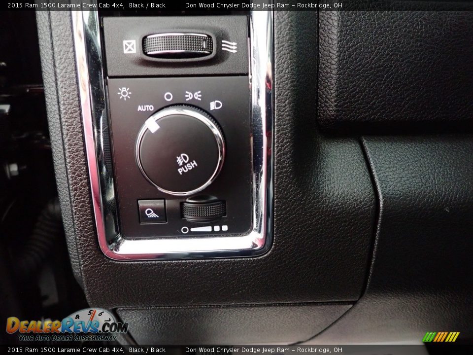 2015 Ram 1500 Laramie Crew Cab 4x4 Black / Black Photo #18