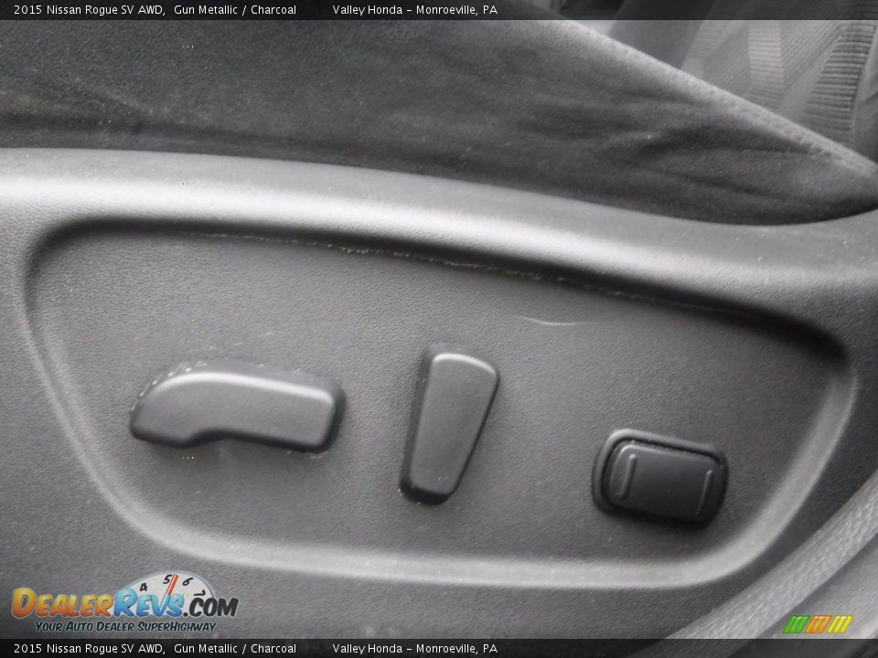2015 Nissan Rogue SV AWD Gun Metallic / Charcoal Photo #10