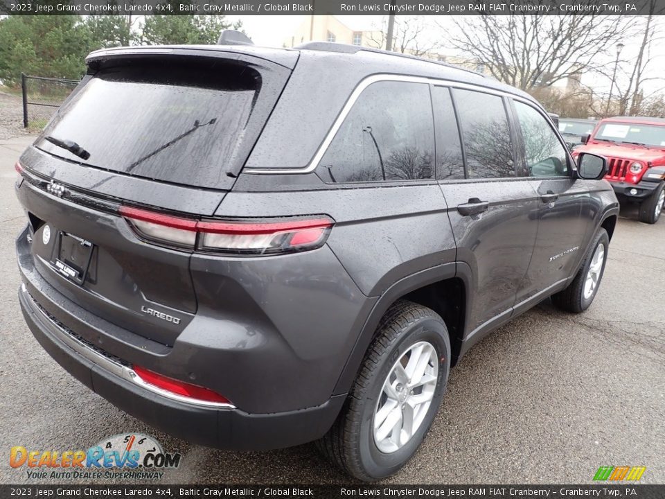 2023 Jeep Grand Cherokee Laredo 4x4 Baltic Gray Metallic / Global Black Photo #5