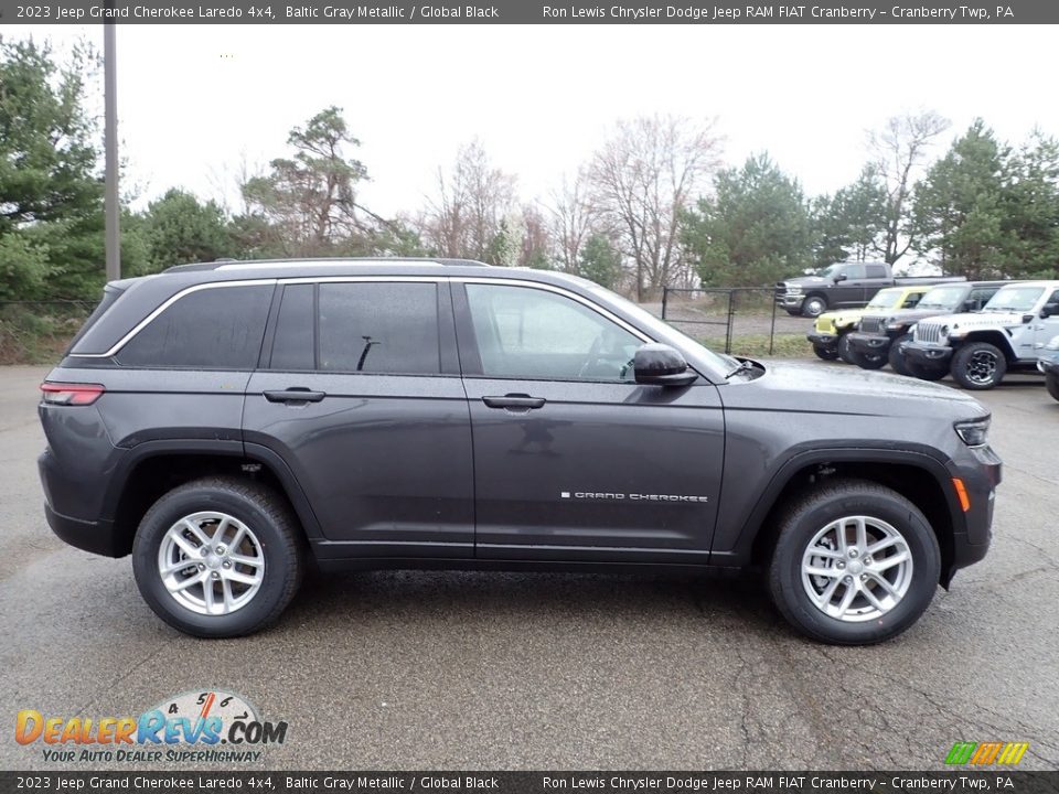 2023 Jeep Grand Cherokee Laredo 4x4 Baltic Gray Metallic / Global Black Photo #6