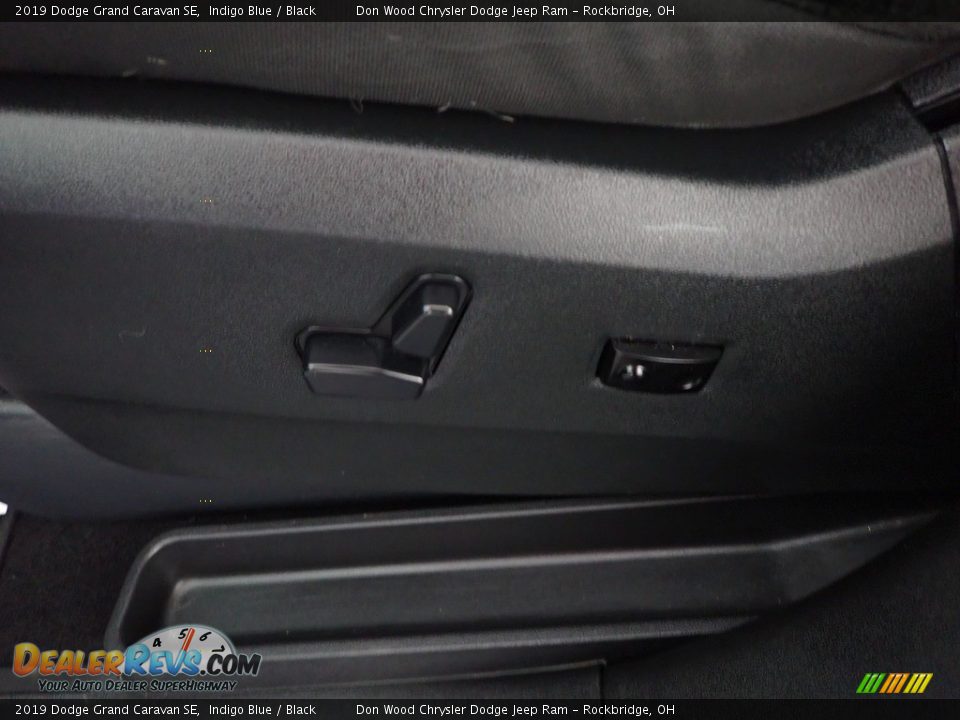 2019 Dodge Grand Caravan SE Indigo Blue / Black Photo #13