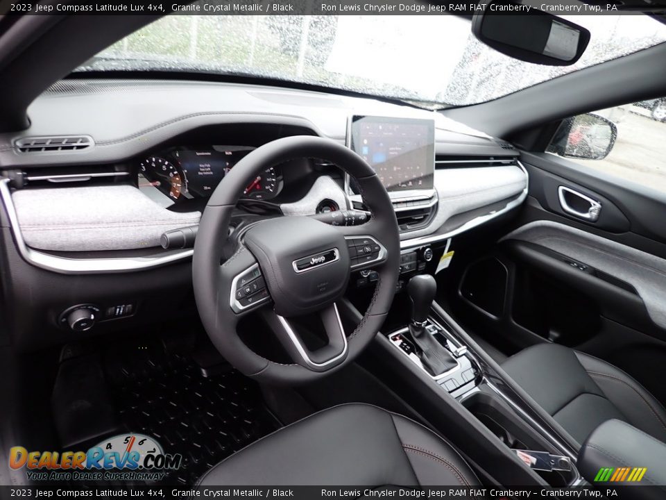 2023 Jeep Compass Latitude Lux 4x4 Granite Crystal Metallic / Black Photo #13